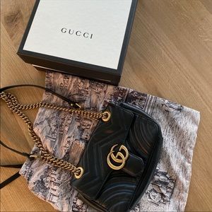 Gucci Marmont crossbody small.